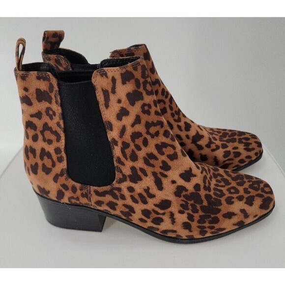 A New Day Cheetah Booties - Picture 3 of 8